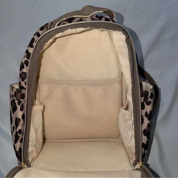 Itzy Ritzy Leopard Bundle - Picture 12 of 16